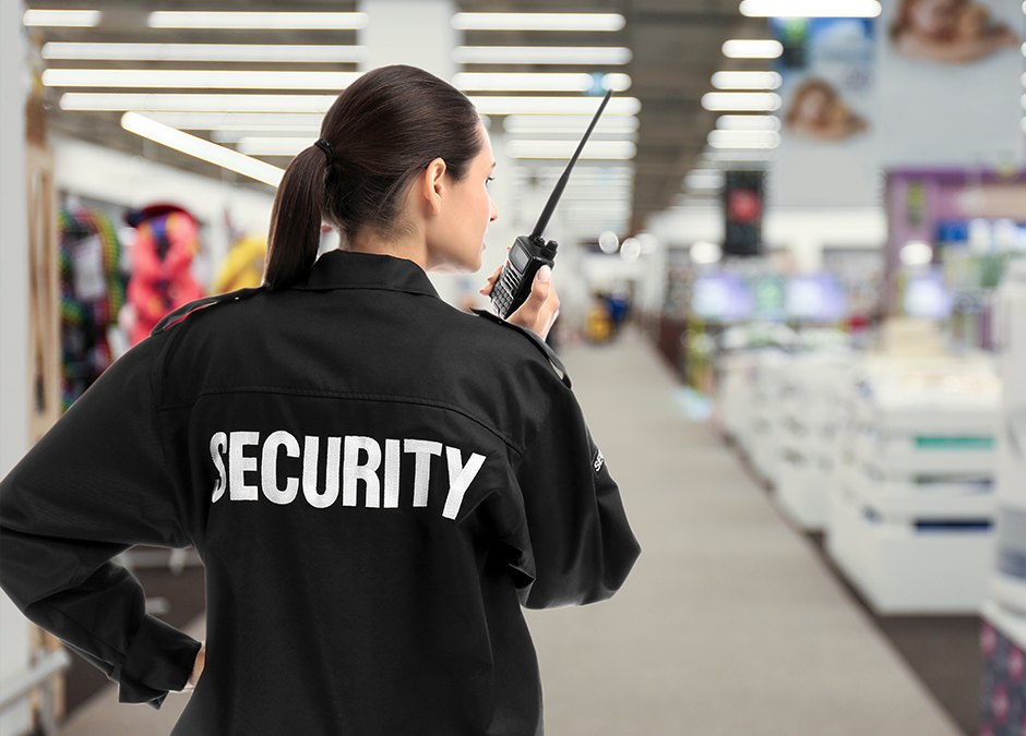 Agent de sécurité boite de nuit Lyon : 3 avantages clés de l’externalisation de vos services d’agents de sécurité