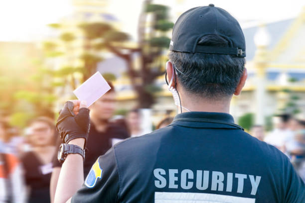 Agent de sécurité magasin Lyon : Les agents de sécurité sur l’installation de caméras