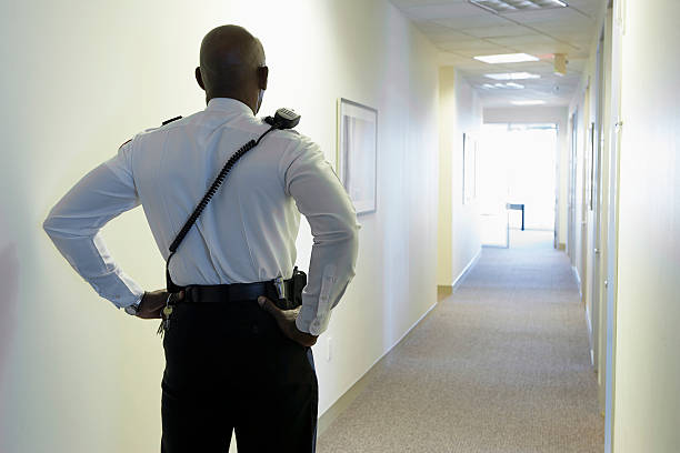 Agent de sécurité restaurant Lyon : 4 façons dont un agent de sécurité peut diffuser des situations violentes