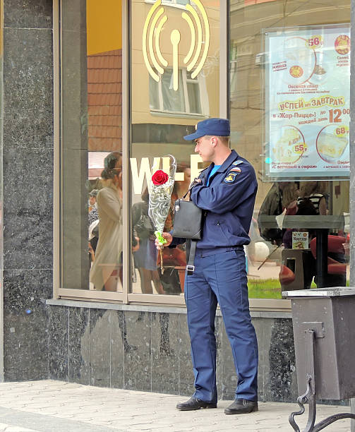 Agents de sécurité pour les magasins à Lyon :Comment les agents de sécurité pour les magasins à Lyon gèrent-ils les situations d’urgence ?